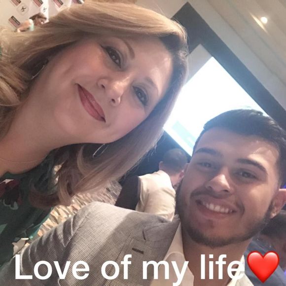 Meet your Posher, Becky - Picture 1 of 1